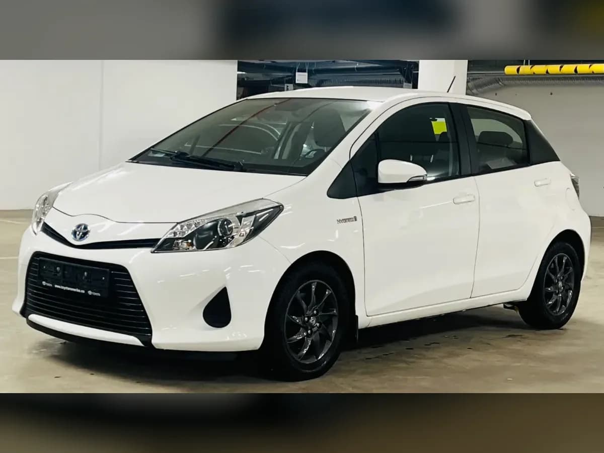 2014 Toyota Yaris - 1,5i Hybrid/Aut./Klima/R-kam/Garanti/Lav km