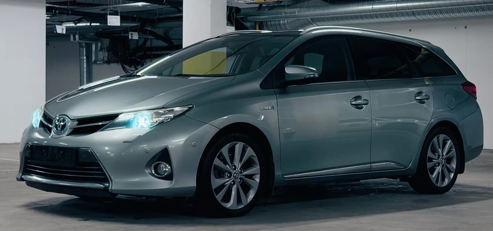2014 Toyota Auris - 1,8e-CVT Hybrid Touring Sport/Executive/Pano/Navi/R-kam – bilde 1 av 37