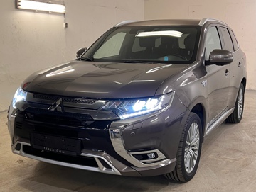 2020 Mitsubishi Outlander - 2,4 PHEV Instyle+/ACC/4WD/224hk/H-feste/Skinn/Rattvarme
