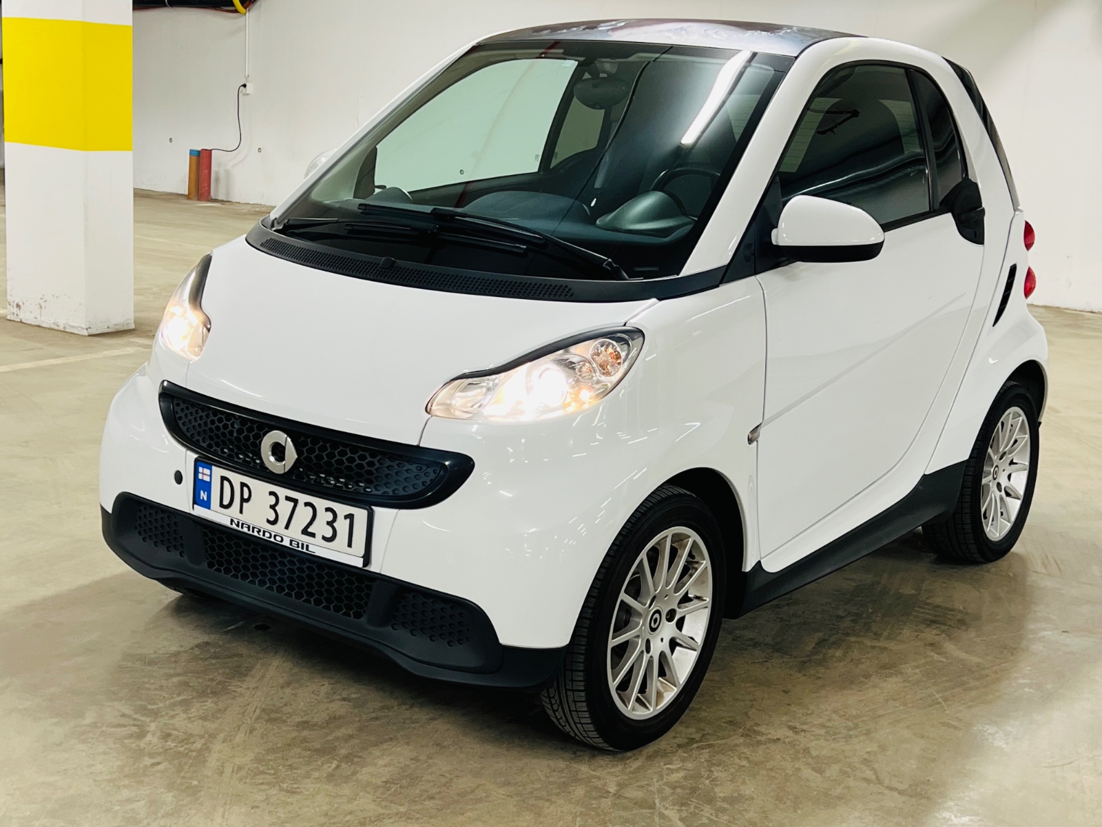 2013 Smart Fortwo coupe - 1,0 Softouch/Automat/AC/Navi//3-Dørs/EU 10.27
